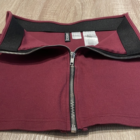 H&M Maroon Mini Skirt - Picture 4 of 5